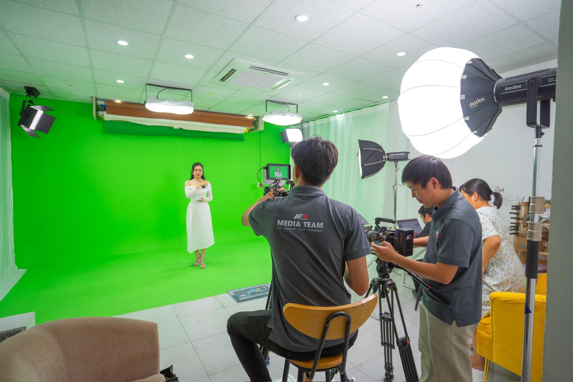 Cho thuê Studio Livestream - Studio trường quay ảo